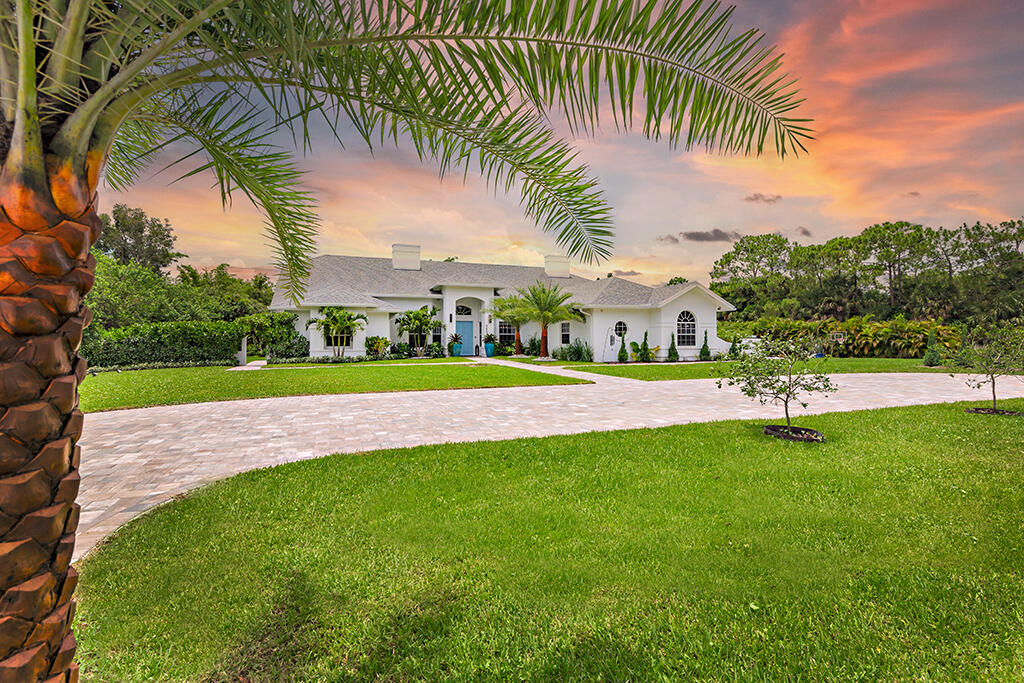 8852 154th Road North Palm Beach Gardens, FL 33418 - Photo 4 of 41 8852 154 Court N