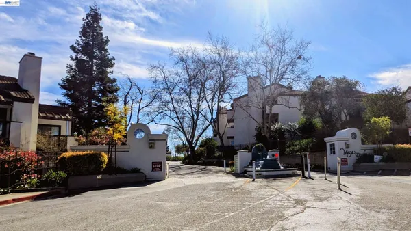 $439,000 | 21103 Gary Drive, Unit 304D, Hayward, CA 94546