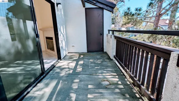 $439,000 | 21103 Gary Drive, Unit 304D, Hayward, CA 94546