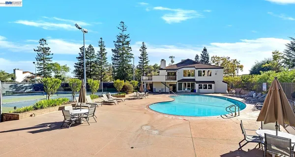 $439,000 | 21103 Gary Drive, Unit 304D, Hayward, CA 94546