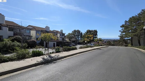 $439,000 | 21103 Gary Drive, Unit 304D, Hayward, CA 94546
