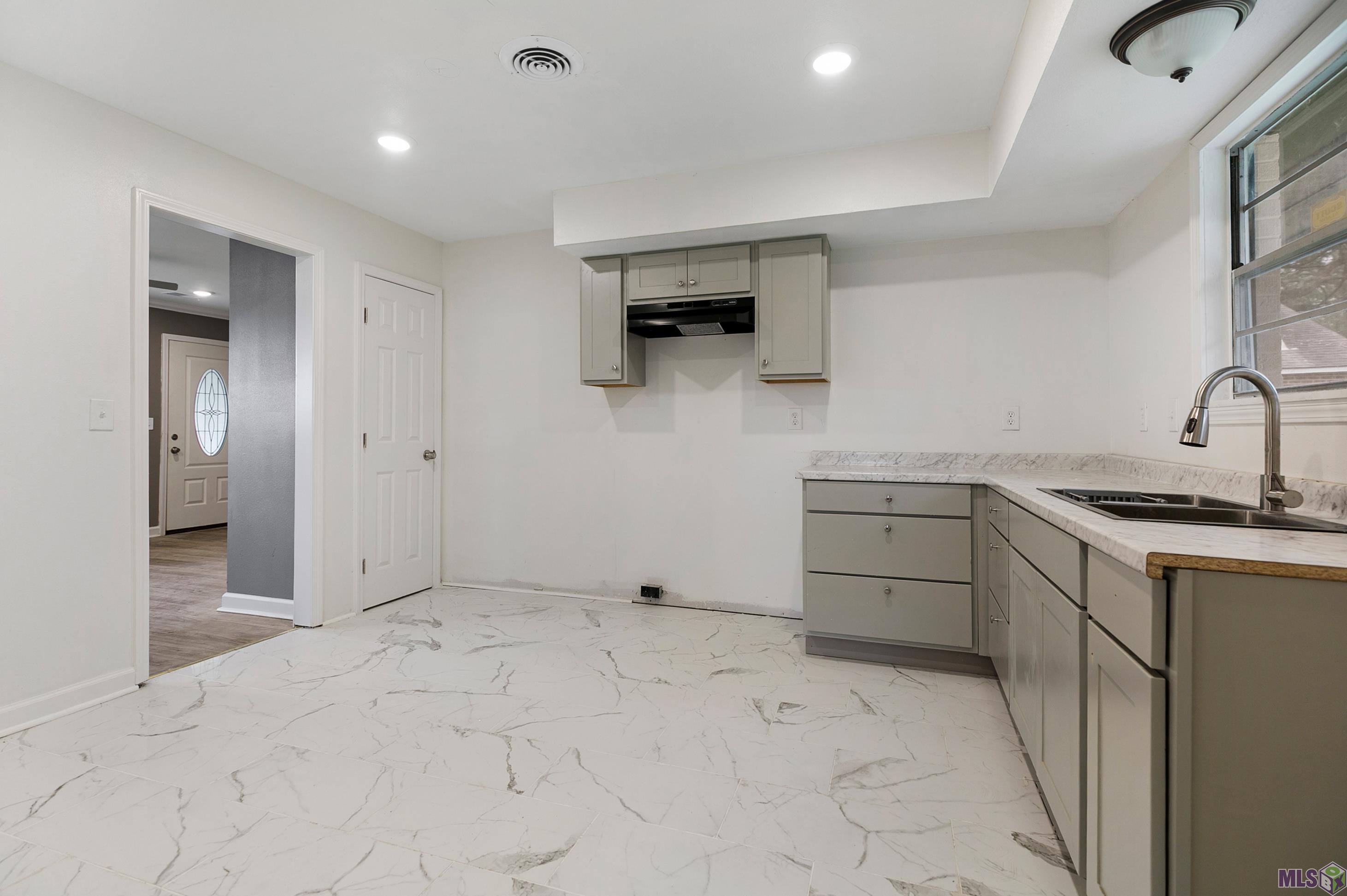 5921 Linden Street Baton Rouge, LA 70805 - Photo 5 of 10