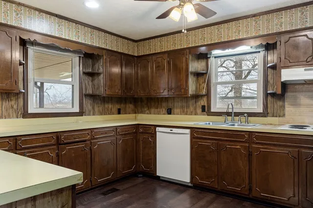 $399,900 | 1385 York Highway, Gainesboro, TN 38562