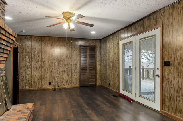 $399,900 | 1385 York Highway, Gainesboro, TN 38562