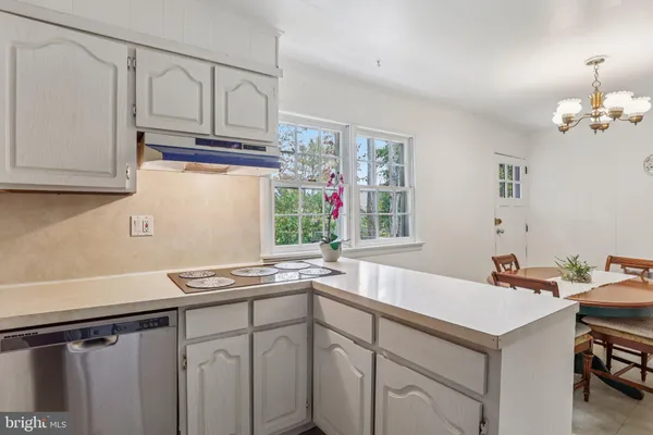 $535,000 | 114 Glenn Avenue, Lawrenceville, NJ 08648