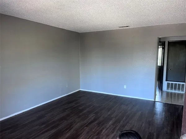 $800 | 4910 Pepper Lane, Unit D, Austin, TX 78744