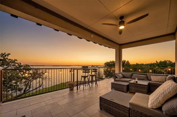 $660,000 | 500 Water's Edge Drive, Unit 324, Lake Dallas, TX 75065