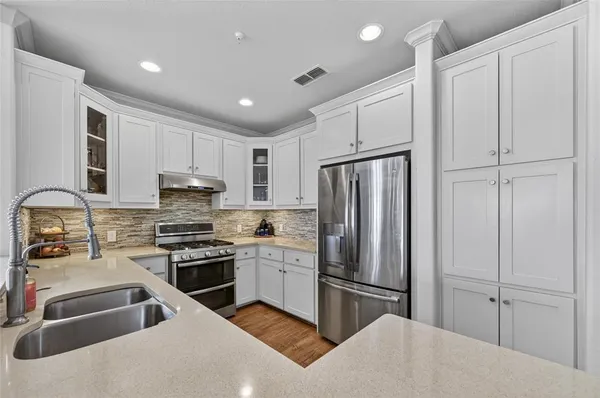 $660,000 | 500 Water's Edge Drive, Unit 324, Lake Dallas, TX 75065