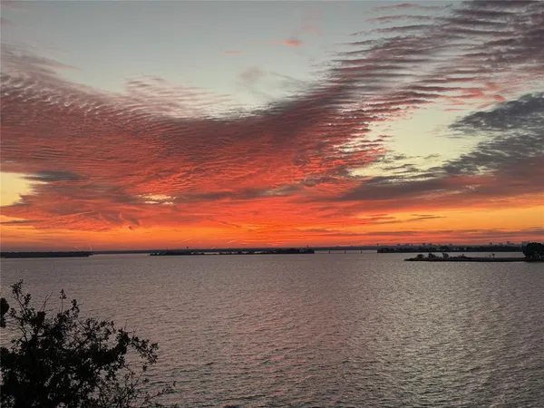 $660,000 | 500 Water's Edge Drive, Unit 324, Lake Dallas, TX 75065