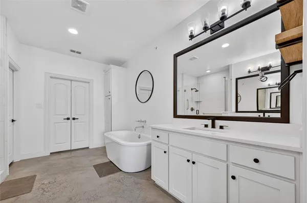 $660,000 | 500 Water's Edge Drive, Unit 324, Lake Dallas, TX 75065