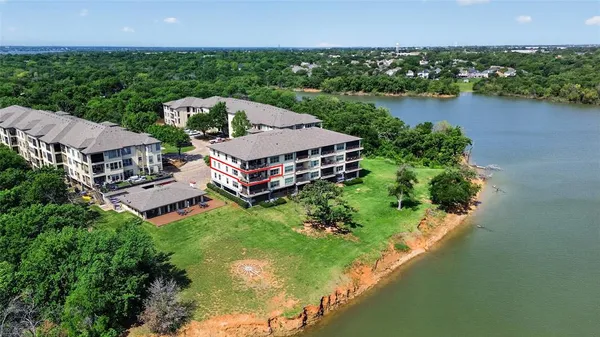 $660,000 | 500 Water's Edge Drive, Unit 324, Lake Dallas, TX 75065