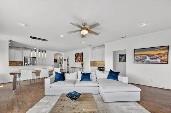 $660,000 | 500 Water's Edge Drive, Unit 324, Lake Dallas, TX 75065