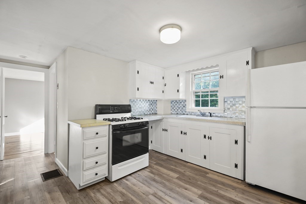 25 Almount Road Fitchburg, MA 01420 - Photo 10 of 31 Gallery Image 10