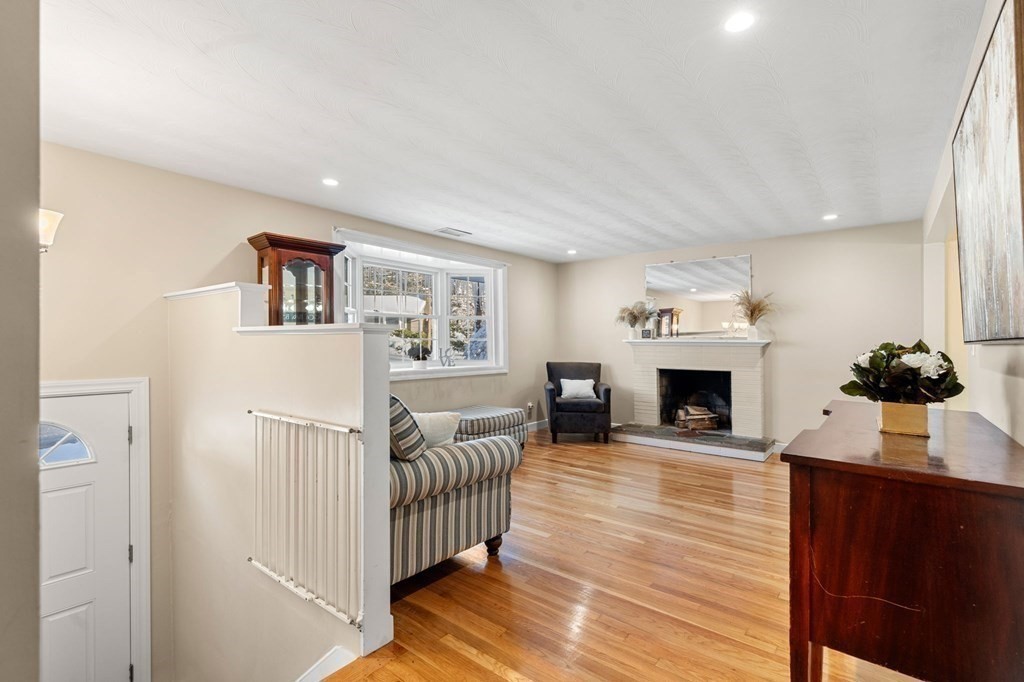 8 Princeton Road Burlington, MA 01803 - Photo 24 of 41 Gallery Image 24