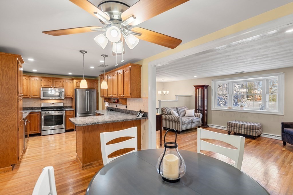 8 Princeton Road Burlington, MA 01803 - Photo 8 of 41 Gallery Image 8