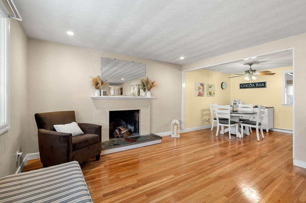 8 Princeton Road Burlington, MA 01803 - Photo 10 of 41 Gallery Image 10