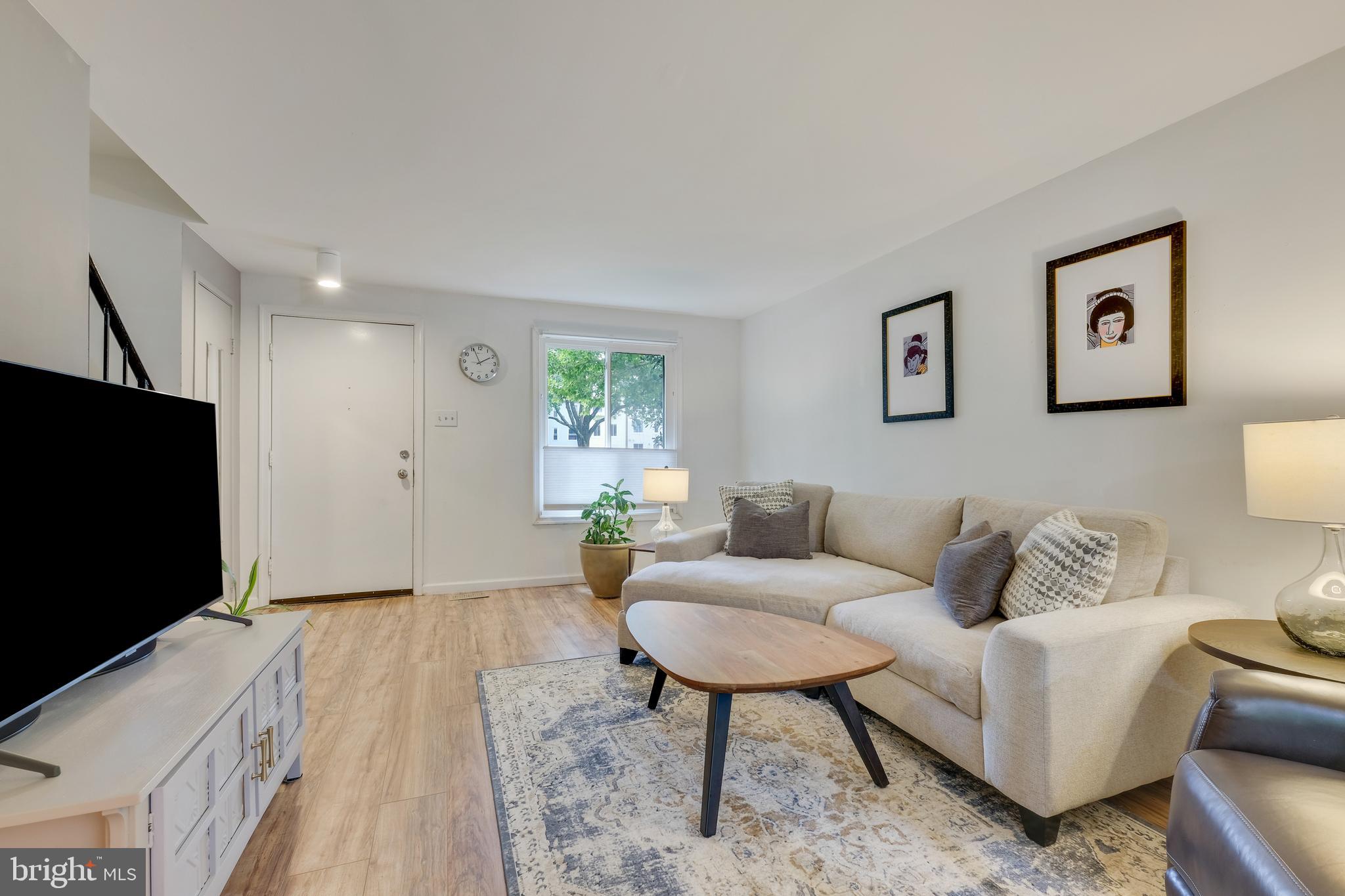 10755 Lester Street Silver Spring, MD 20902 - Photo 2 of 37 OPEN LIVING SPACE