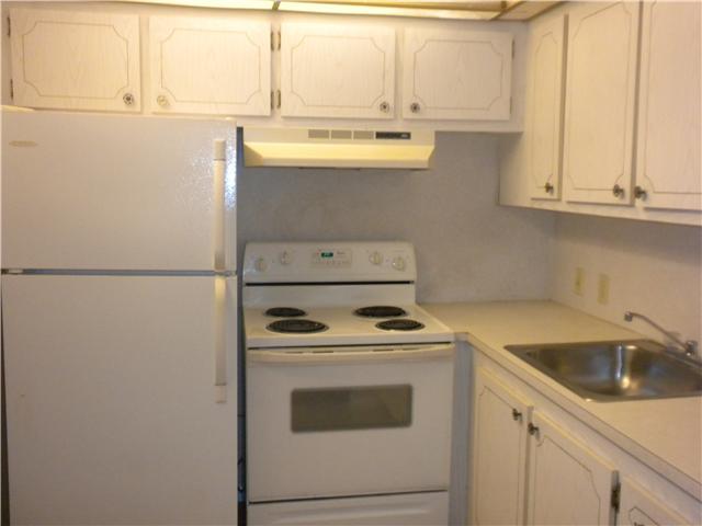287 Mansfield H, Unit 287 Boca Raton, FL 33434 - Photo 1 of 1 Primary Photo