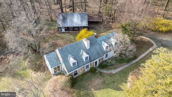 $699,900 | 2672 Banko Lane, Hellertown, PA 18055