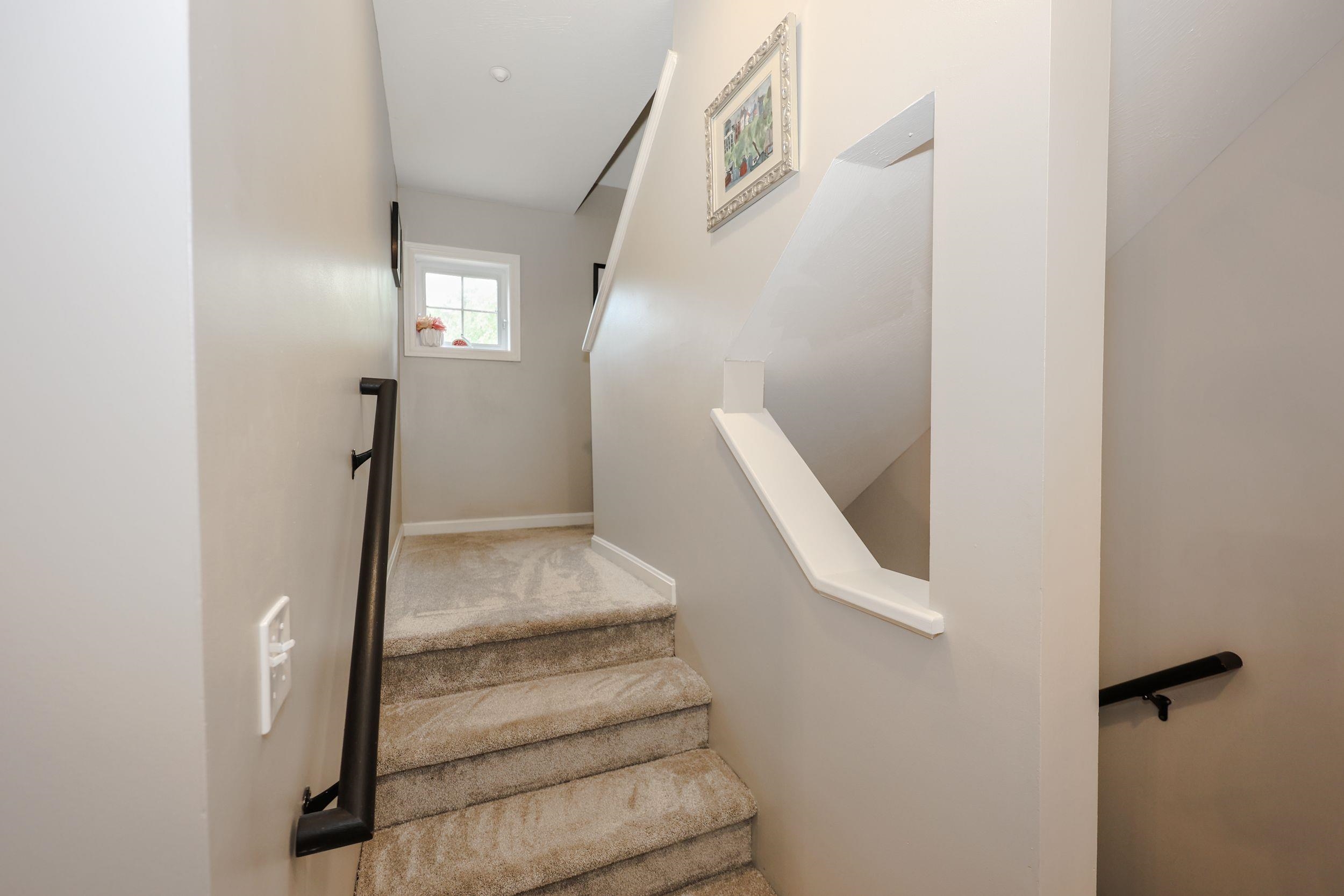 23 Hackett Hill Road, Unit 41 Manchester, NH 03102 - Photo 30 of 41