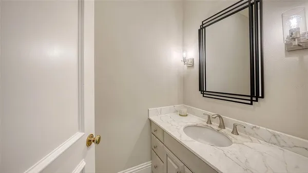 $1,695,000 | 228 St James Park, Osprey, FL 34229