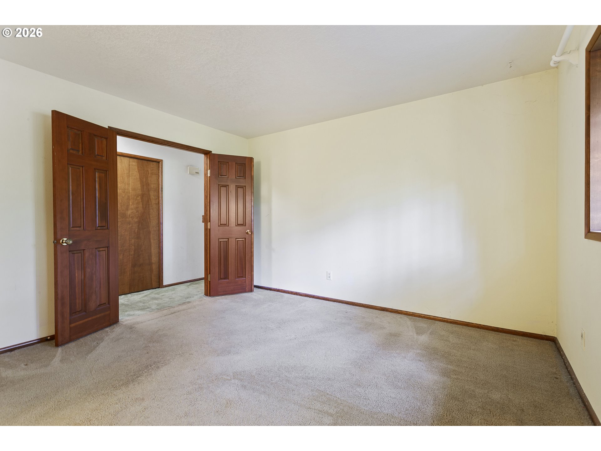 10410 Southwest 25th Avenue Portland, OR 97219 - Photo 29 of 39 a view of an empty room