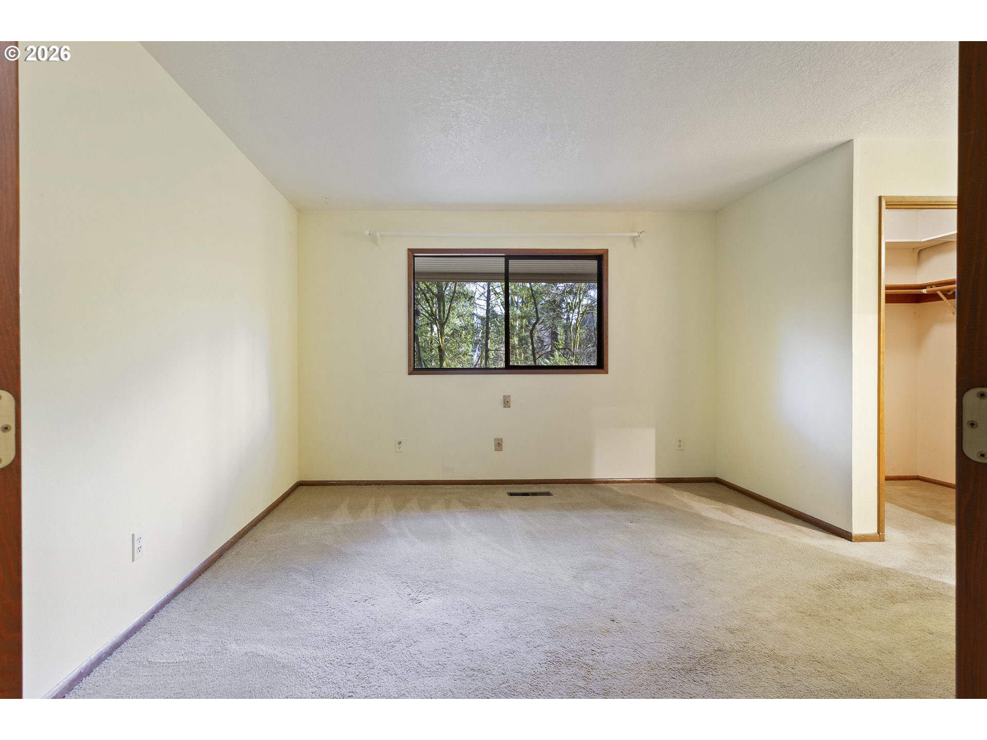 10410 Southwest 25th Avenue Portland, OR 97219 - Photo 30 of 39