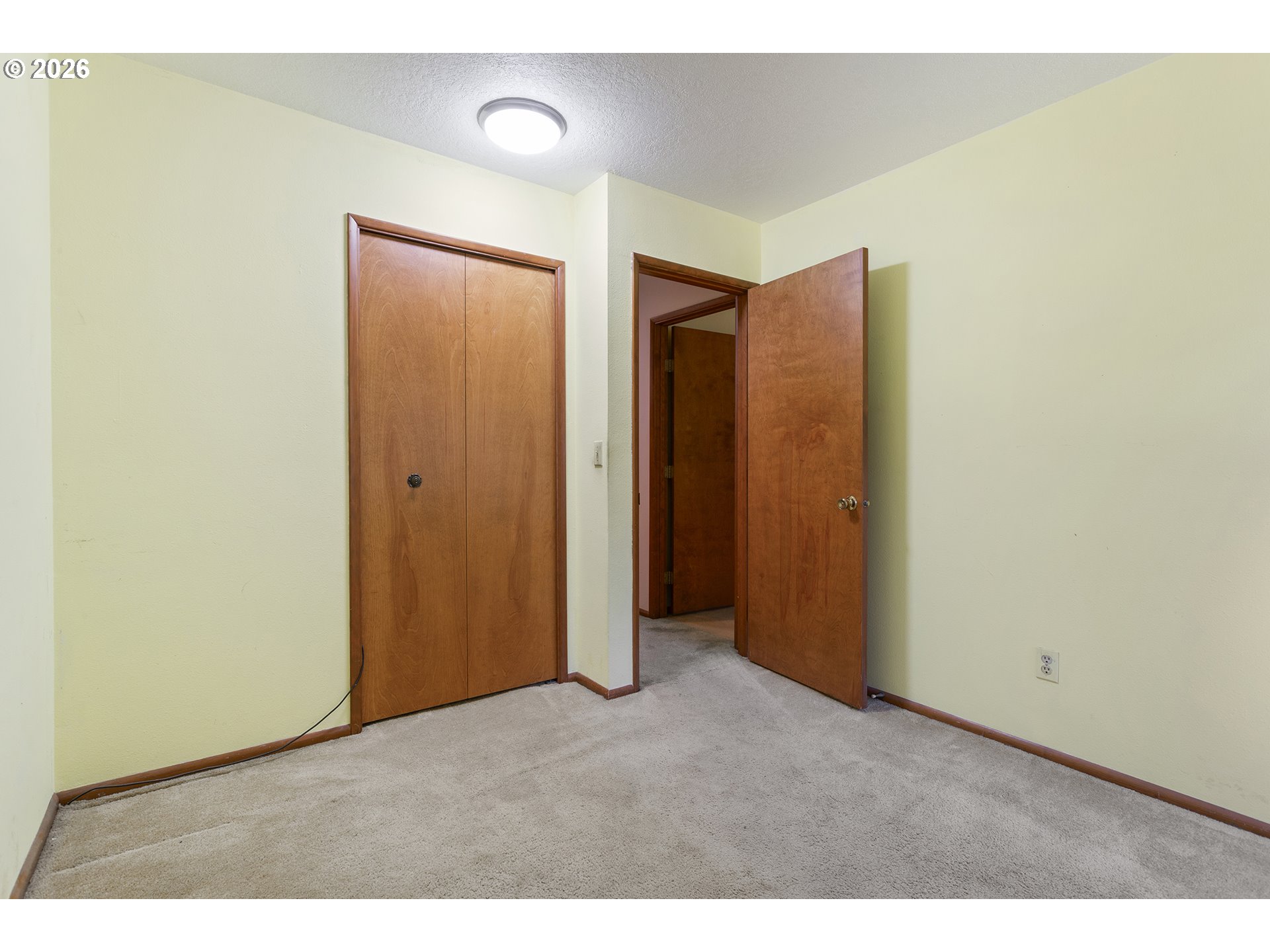 10410 Southwest 25th Avenue Portland, OR 97219 - Photo 36 of 39 a view of an empty room