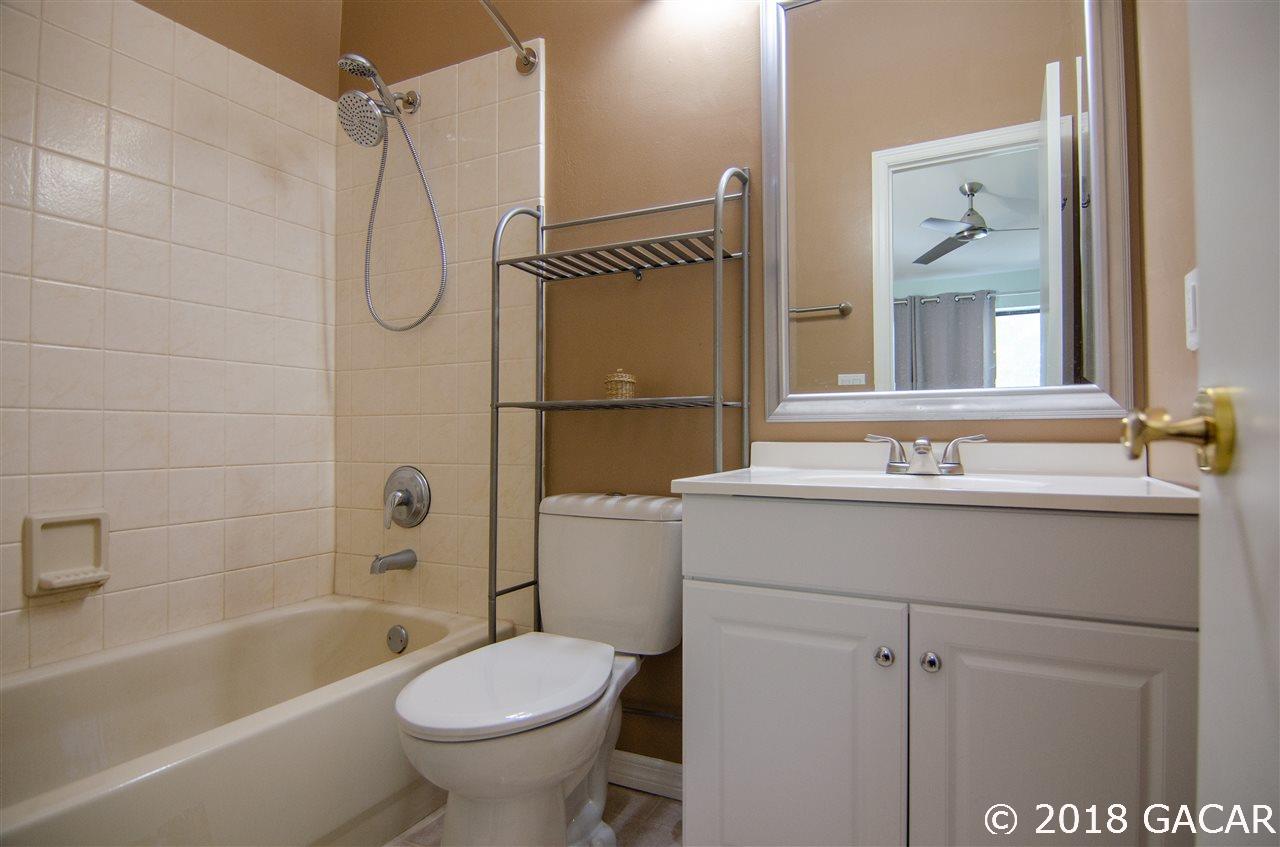 4009 Southwest 21st Road Gainesville, FL 32607 - Photo 15 of 18