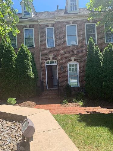 7996 Reserve Way Vienna, VA 22182 - Photo 11 of 29