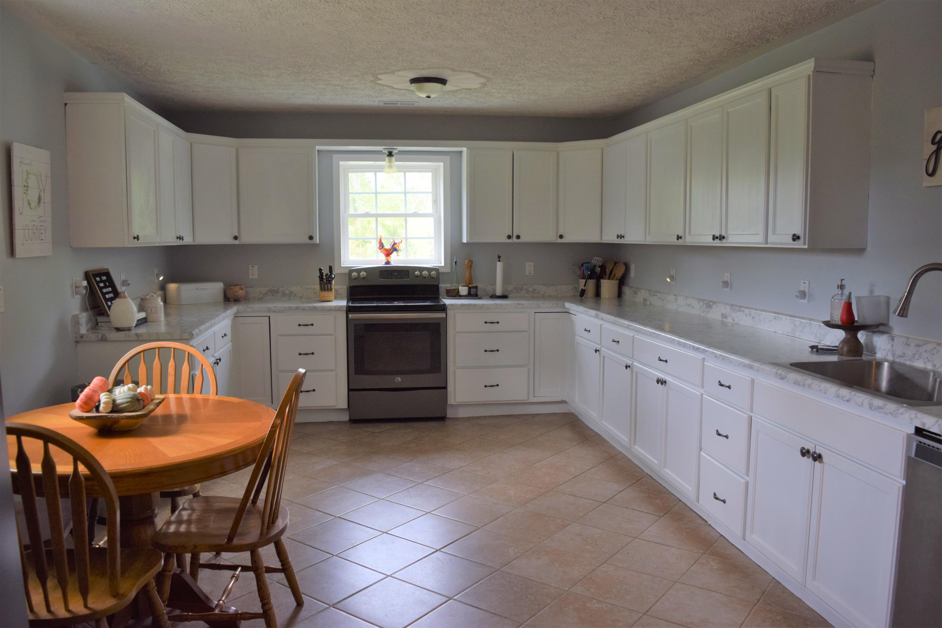 3422 Gum Log Road Radford, VA 24141 - Photo 20 of 32 20