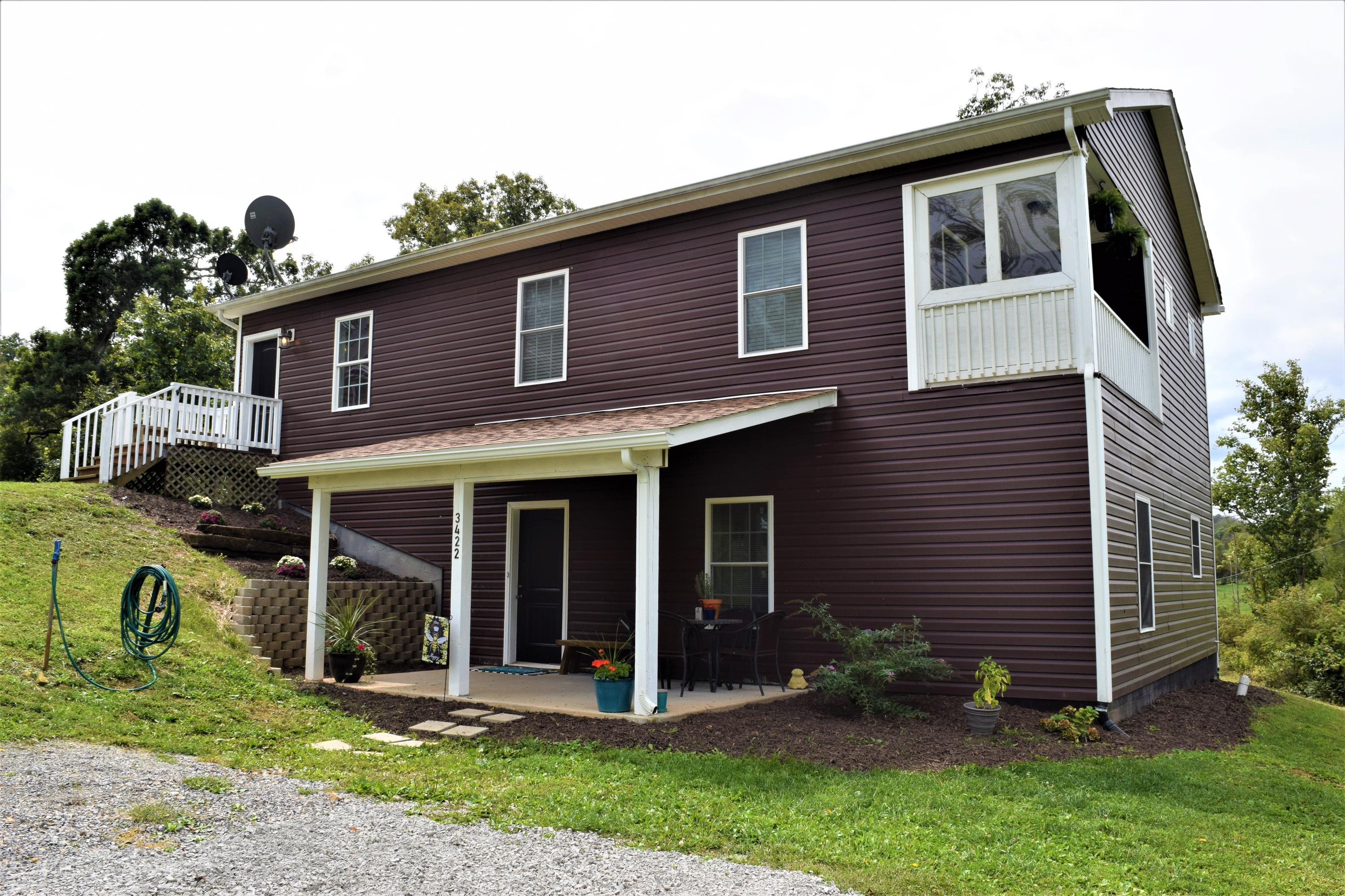3422 Gum Log Road Radford, VA 24141 - Photo 3 of 32 3