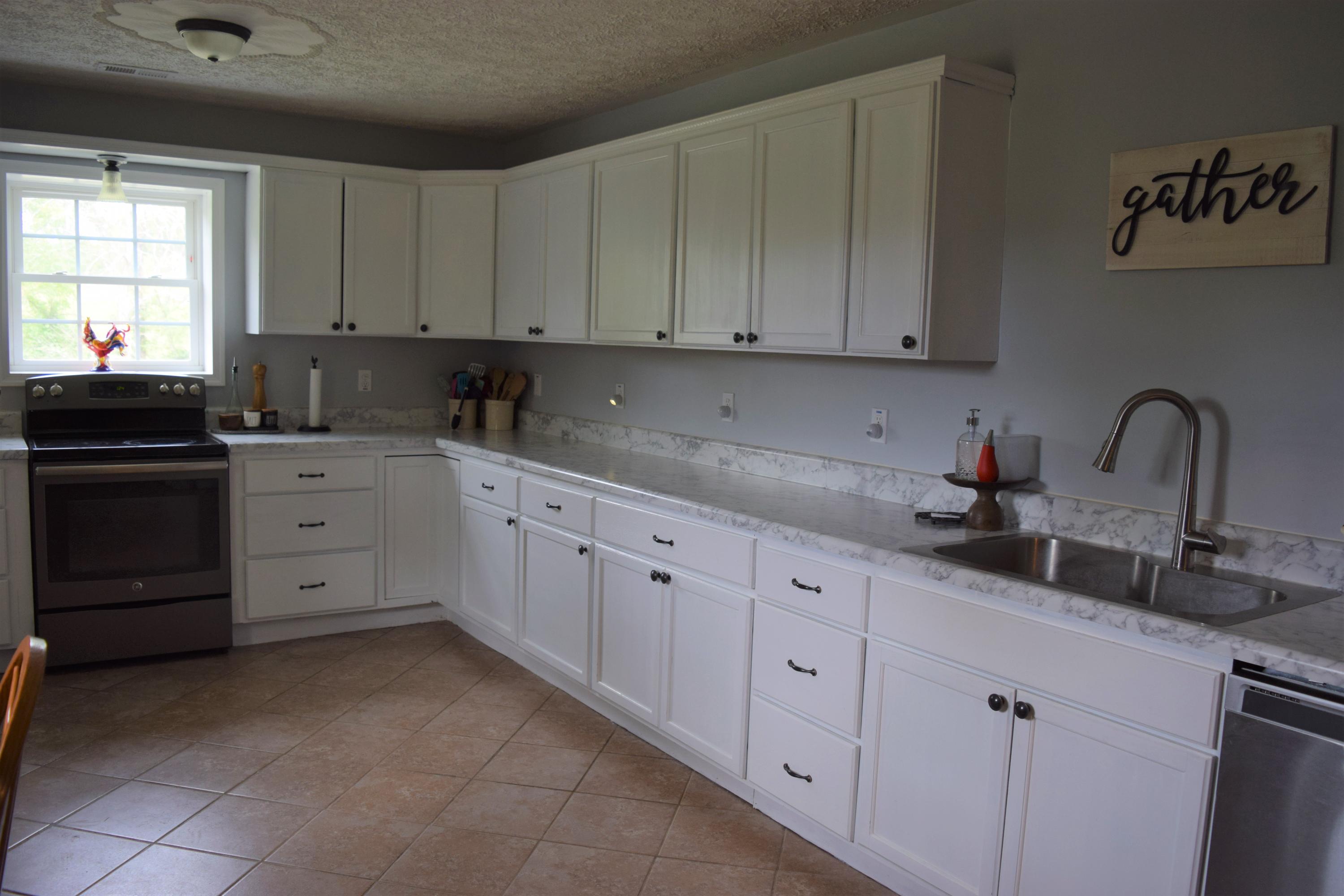 3422 Gum Log Road Radford, VA 24141 - Photo 22 of 32 22