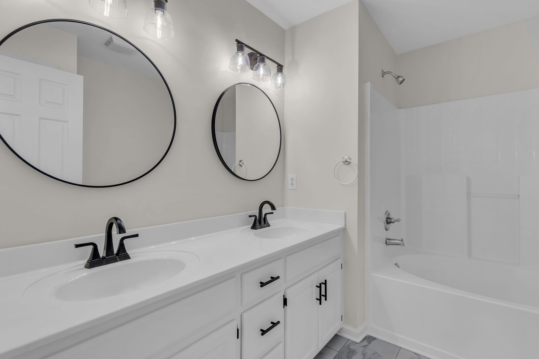 2765 Derby Run Road Springfield, TN 37172 - Photo 23 of 32 a bathroom with a sink and a mirror