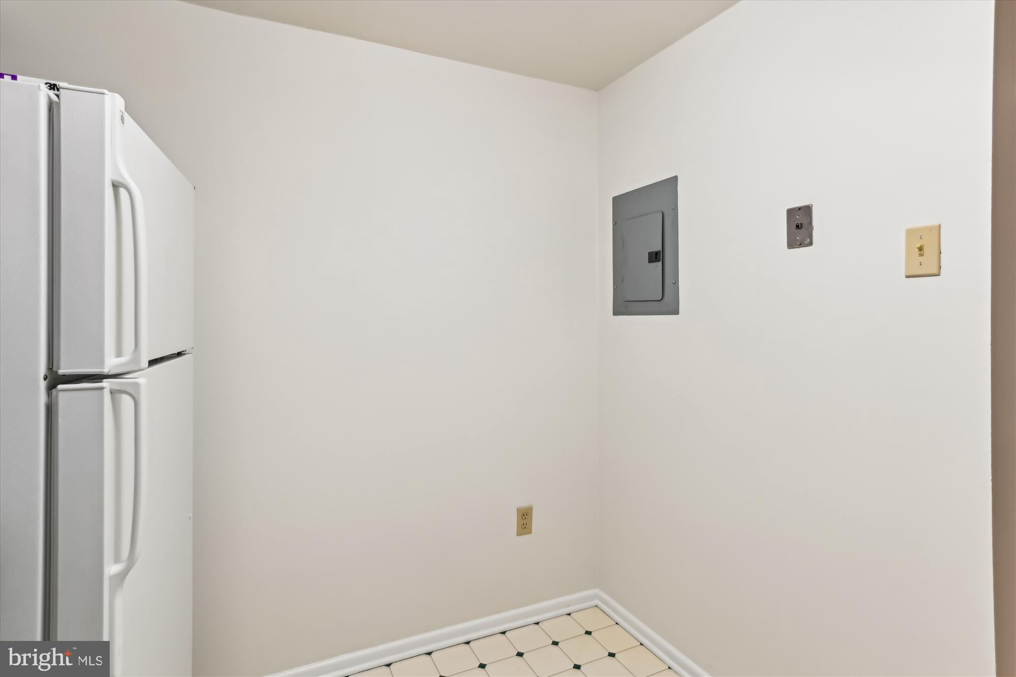 2570 Riva Road, Unit 15C Annapolis, MD 21401 - Photo 12 of 33 Kitchen