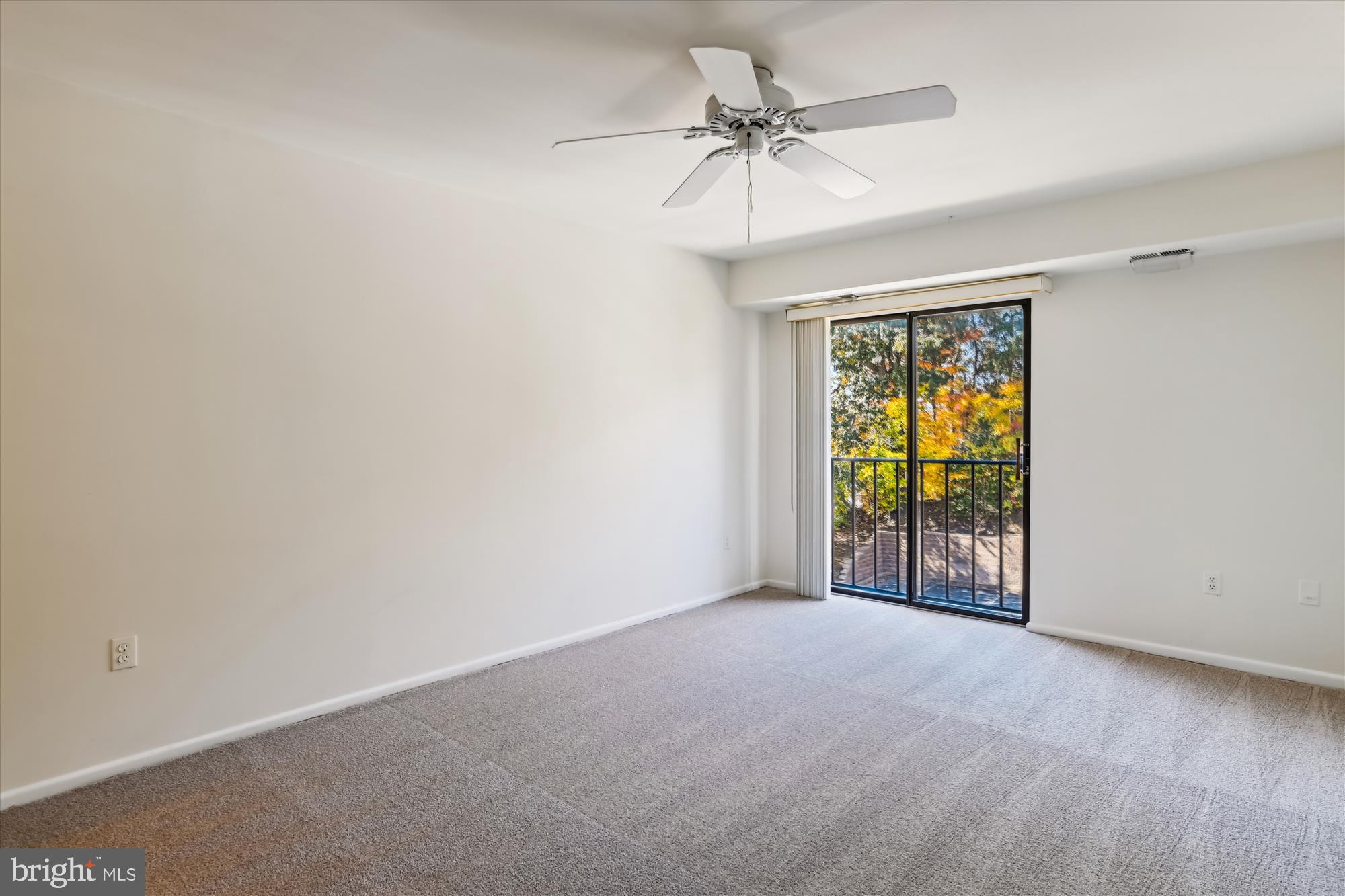 2570 Riva Road, Unit 15C Annapolis, MD 21401 - Photo 16 of 33 Primary Bedroom