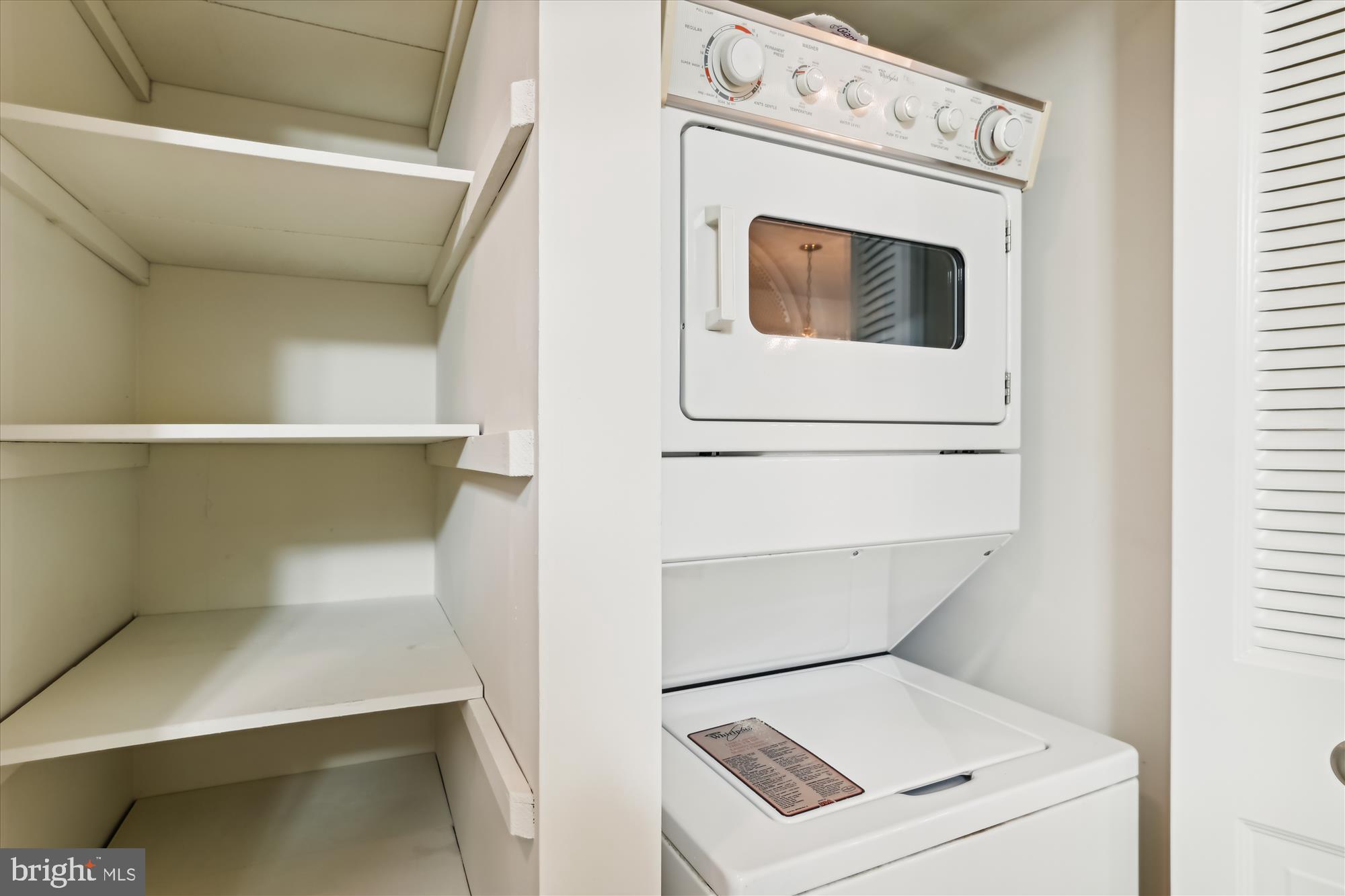 2570 Riva Road, Unit 15C Annapolis, MD 21401 - Photo 28 of 33 Washer Dryer