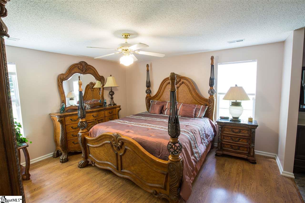 102 Old Orchard Road Greer, SC 29650 - Photo 11 of 27 Gallery Image 11