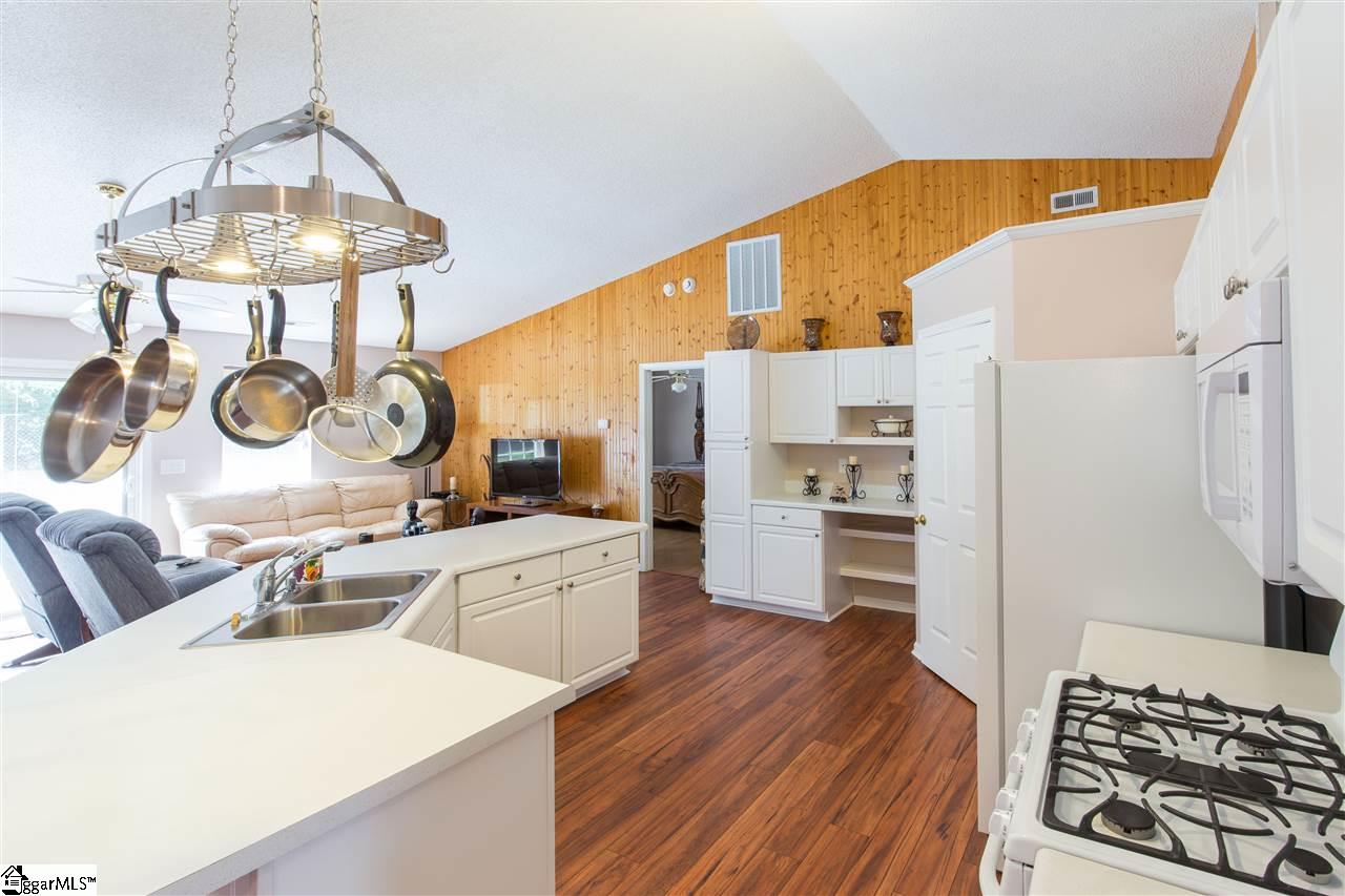 102 Old Orchard Road Greer, SC 29650 - Photo 14 of 27 Gallery Image 14