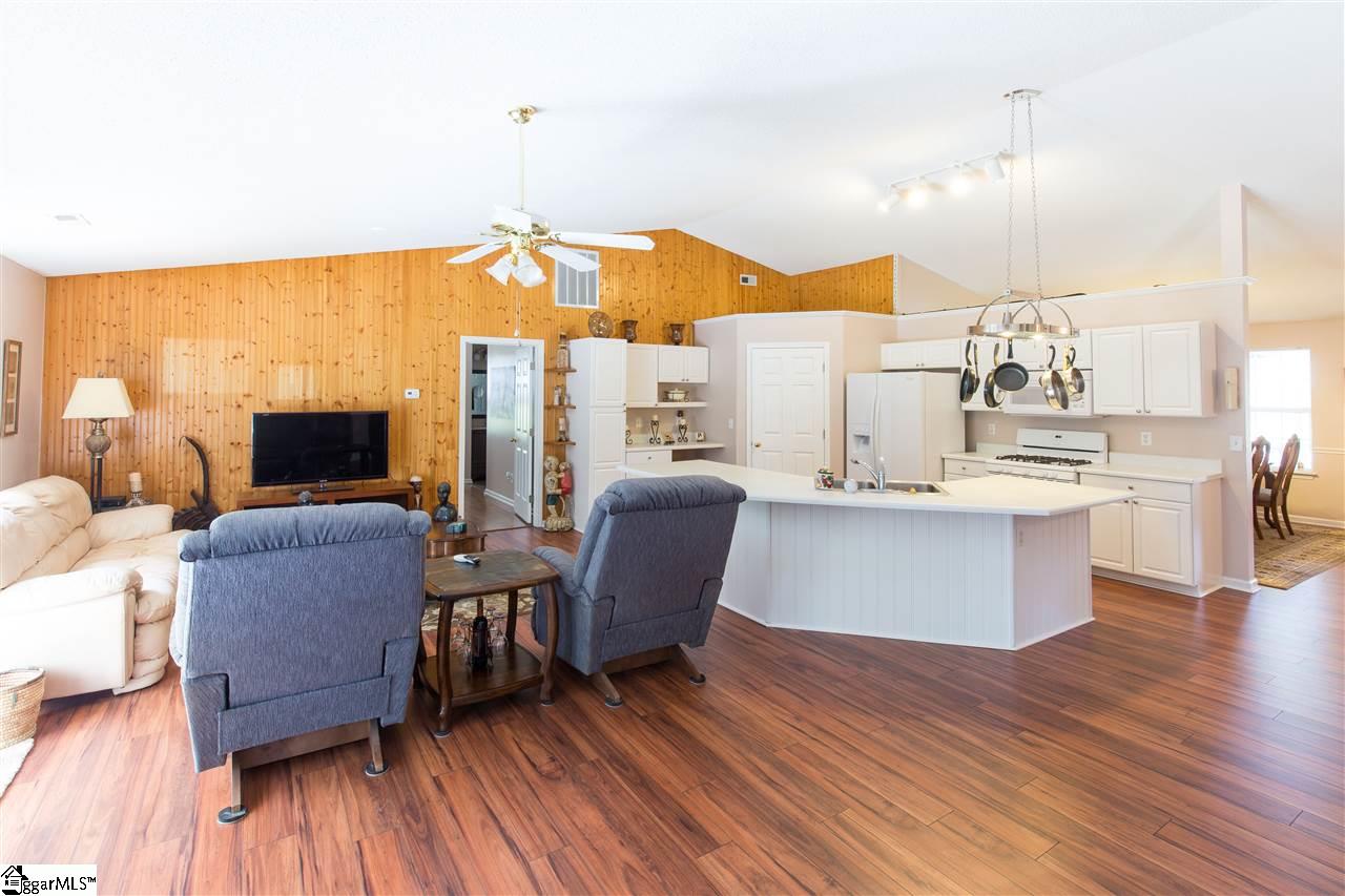 102 Old Orchard Road Greer, SC 29650 - Photo 10 of 27 Gallery Image 10