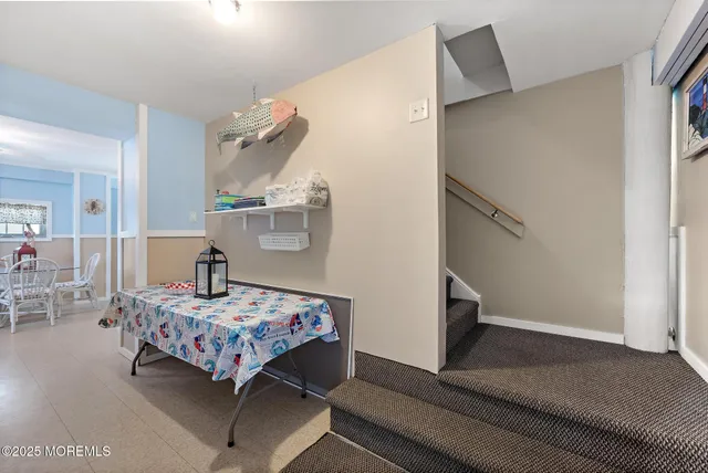 $729,900 | 20 West Navasink Drive, Little Egg Harbor, NJ 08087