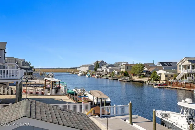 $729,900 | 20 West Navasink Drive, Little Egg Harbor, NJ 08087