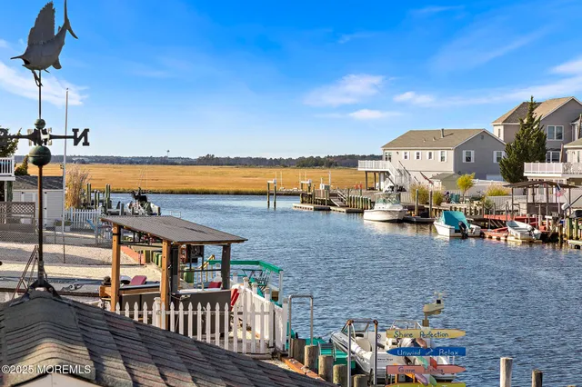 $729,900 | 20 West Navasink Drive, Little Egg Harbor, NJ 08087