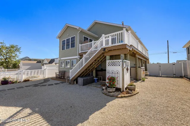 $729,900 | 20 West Navasink Drive, Little Egg Harbor, NJ 08087