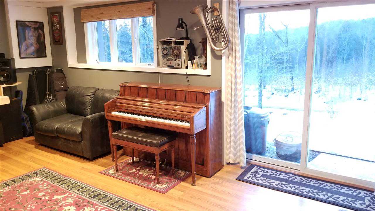 424 B Rockingham Hill Road Rockingham, VT 05101 - Photo 27 of 29