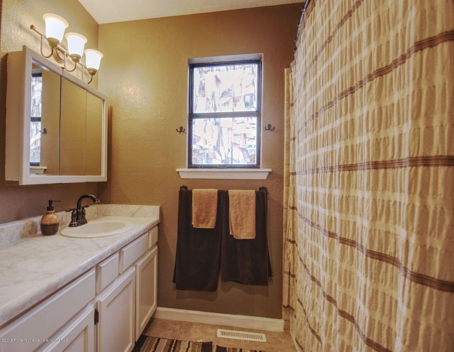 2619 Rail Avenue Rifle, CO 81650 - Photo 12 of 15 master bathroom