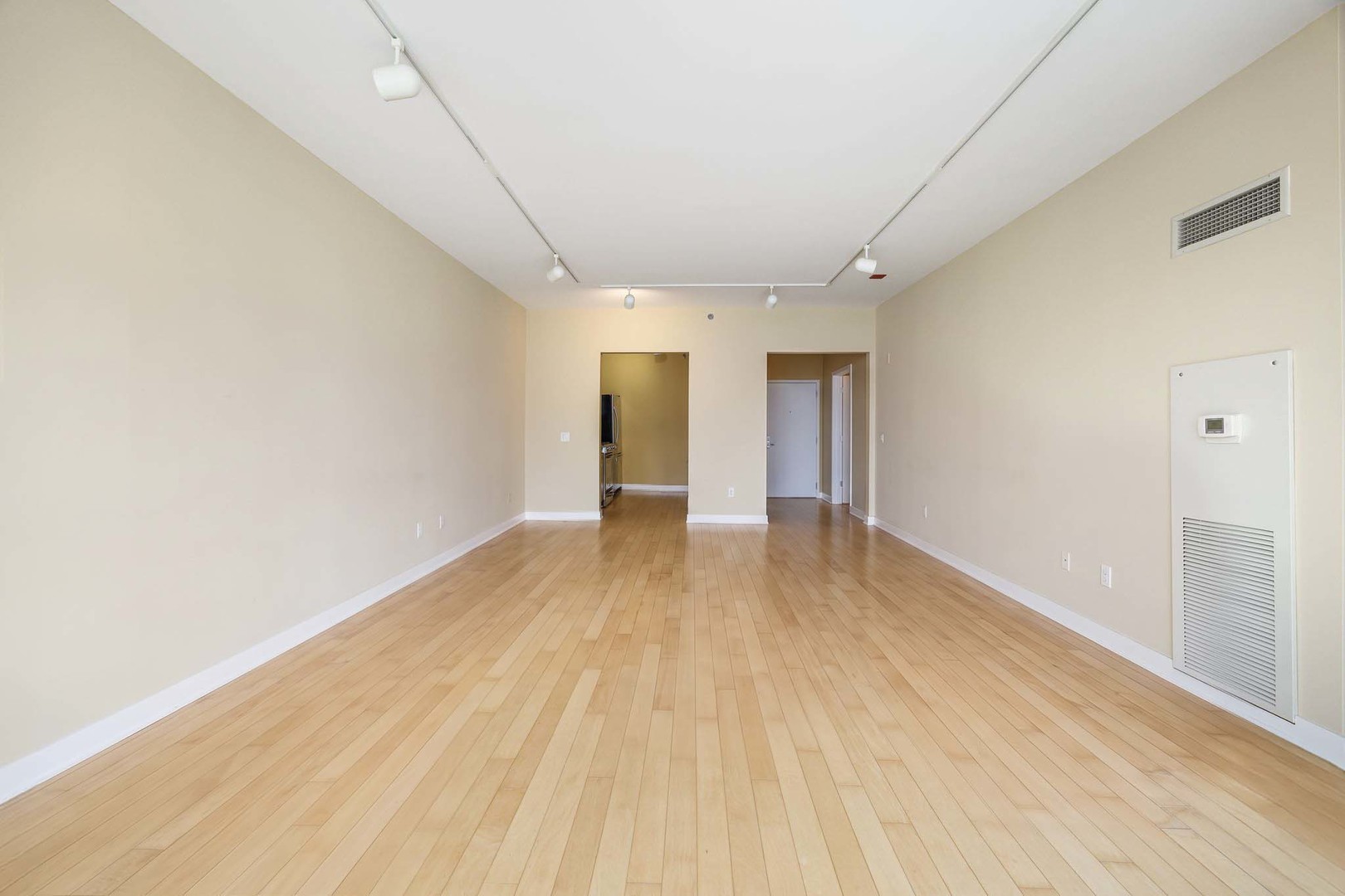 8 East Randolph Street, Unit 1803 Chicago, IL 60601 - Photo 8 of 18