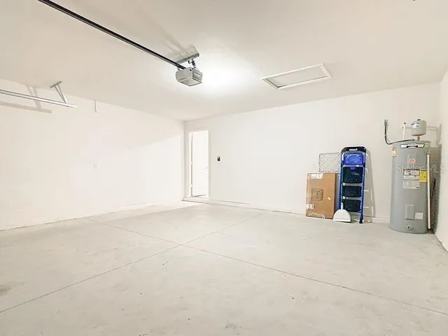 a view of a livingroom with an empty space