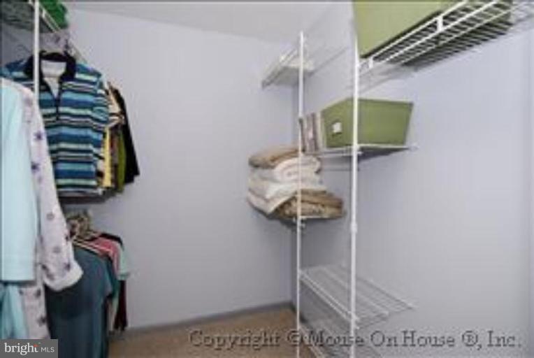 1826 Post Oak Trail Reston, VA 20191 - Photo 13 of 28