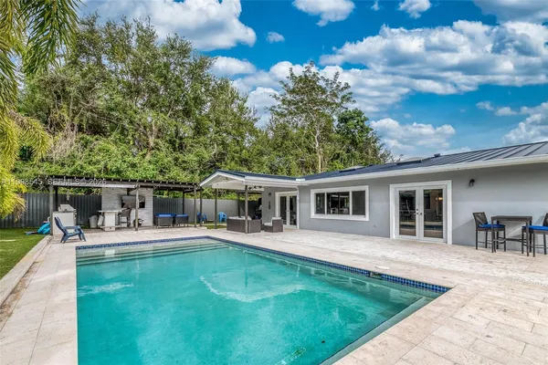 $9,000 | 17420 Southwest 84th Court, Palmetto Bay, FL 33157